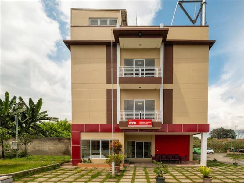 Oyo 2947 Cluster Harris Home Stay & Kos Cimindi Buitenkant foto