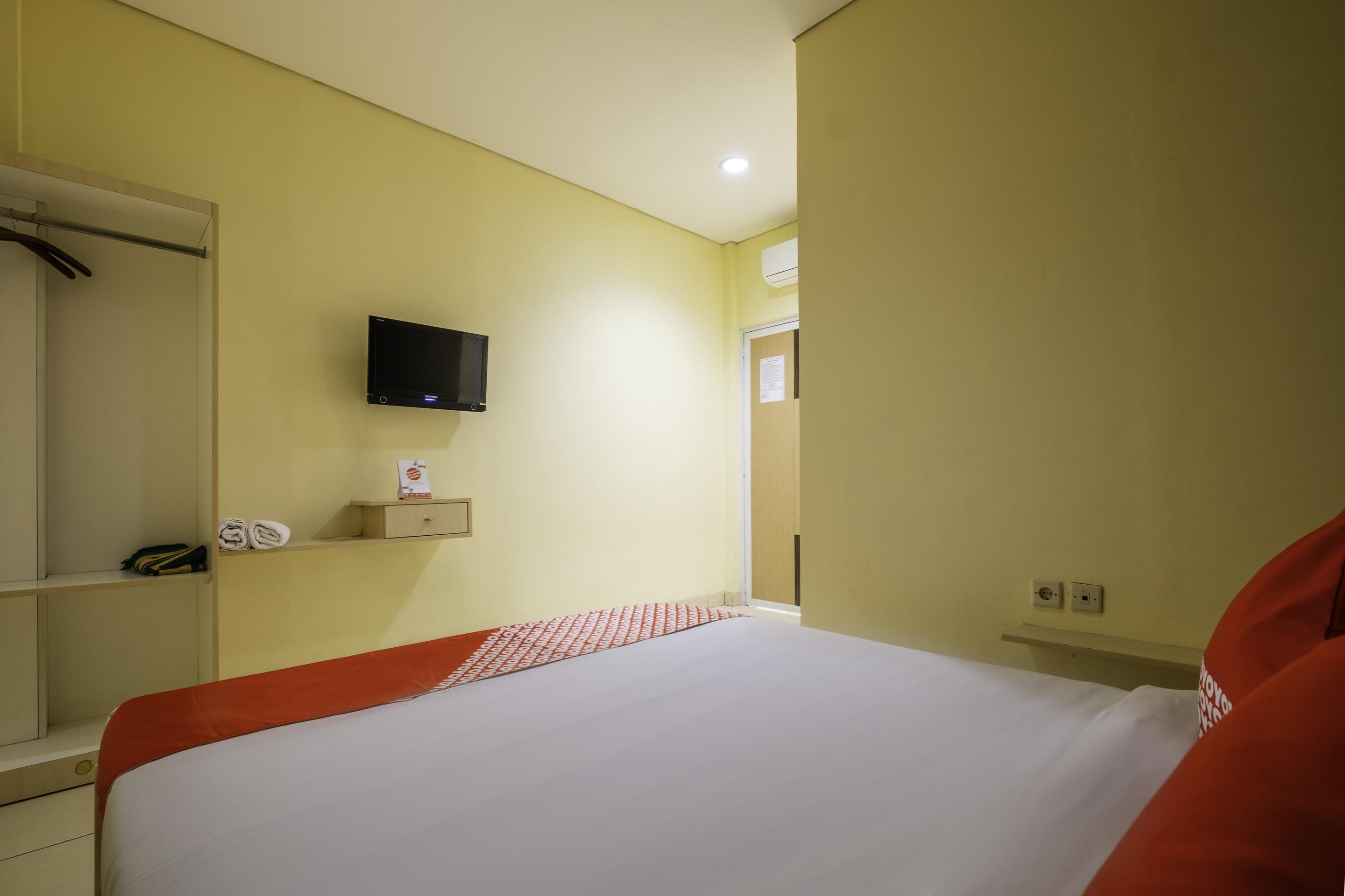 Oyo 2947 Cluster Harris Home Stay & Kos Cimindi Buitenkant foto