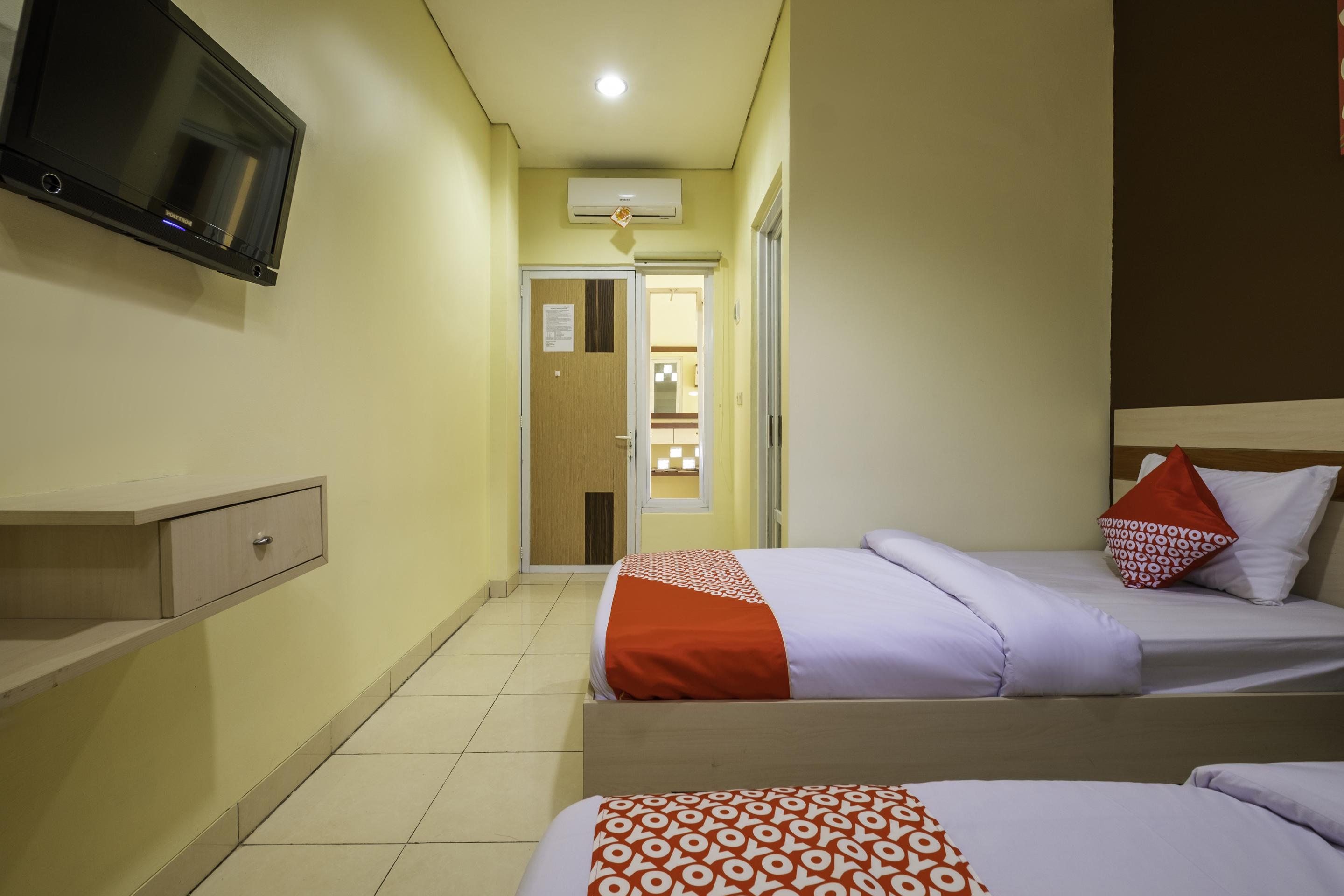 Oyo 2947 Cluster Harris Home Stay & Kos Cimindi Buitenkant foto