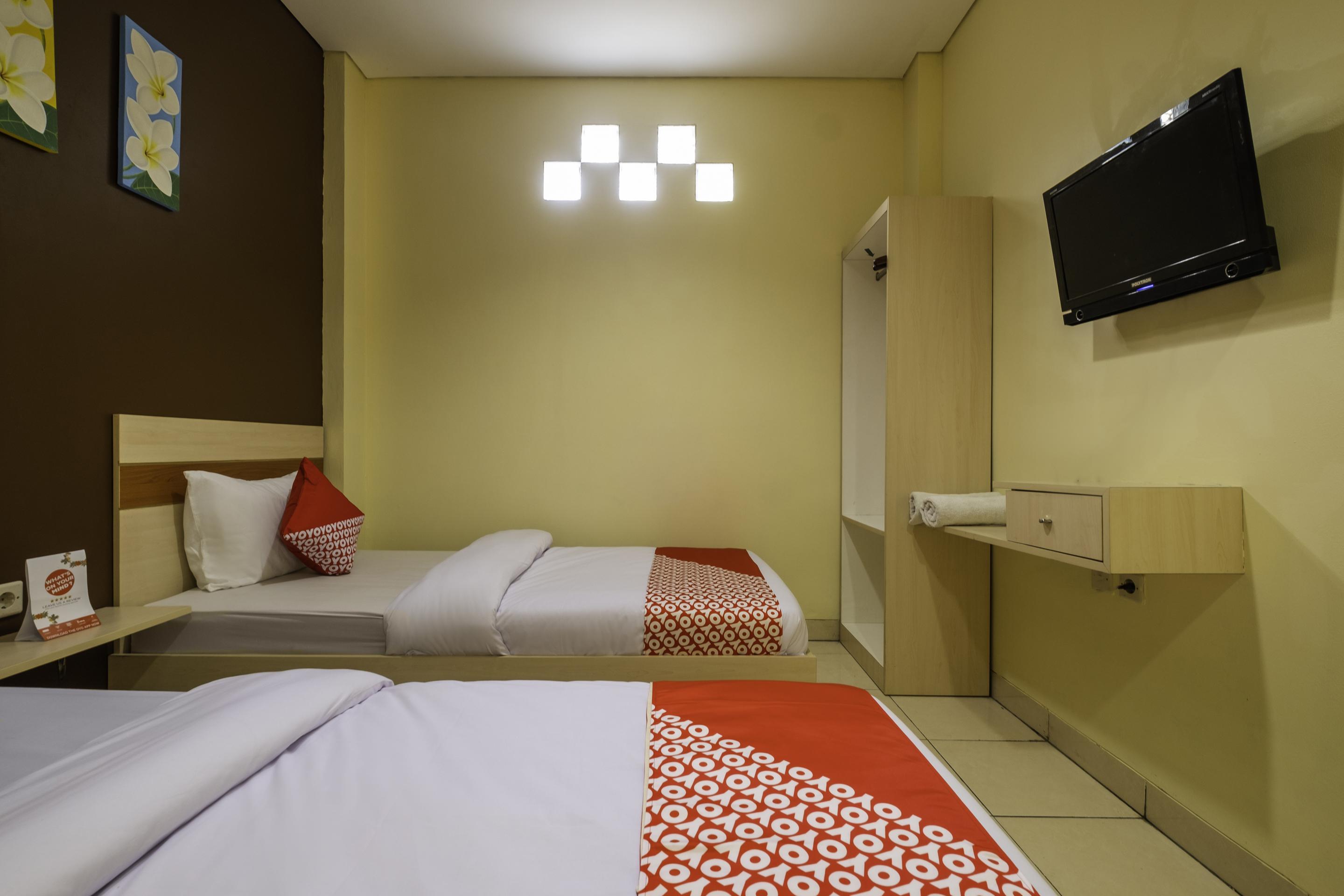 Oyo 2947 Cluster Harris Home Stay & Kos Cimindi Buitenkant foto