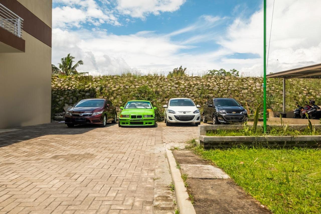 Oyo 2947 Cluster Harris Home Stay & Kos Cimindi Buitenkant foto